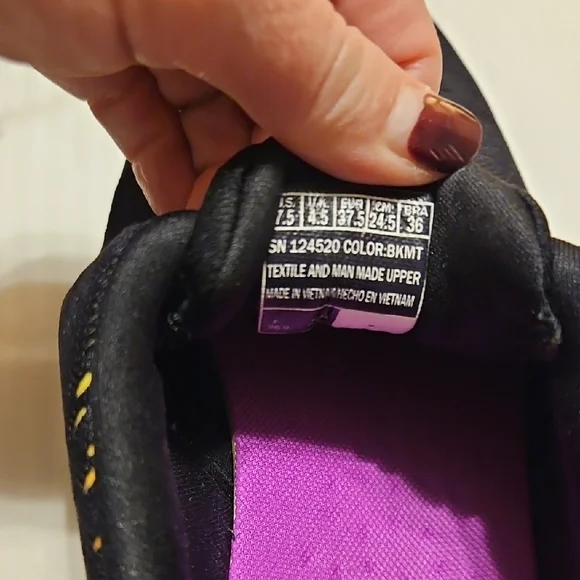 Skechers Black Sneakers with Breathable Mesh and Light Sole - Picture 8 of 9